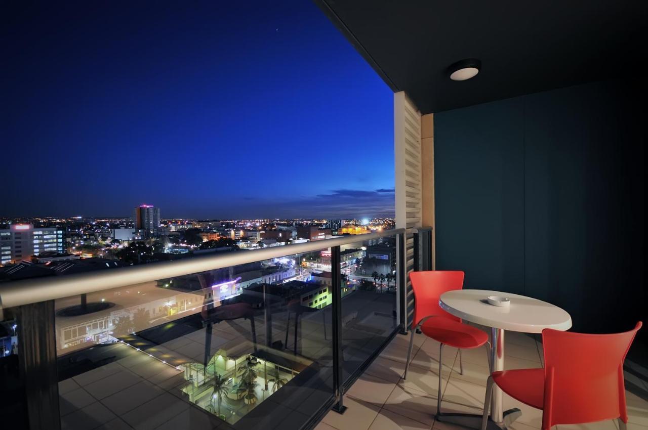 La Loft Apartments North Terrace Adelaide Zimmer foto